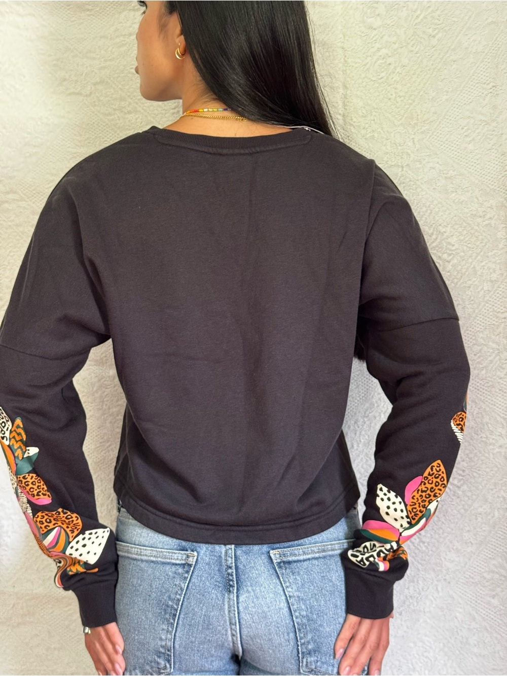 adidas x FARM Rio Cropped Sweatshirt Women’s M Black Pink Floral H45137 - Picture 4 of 9